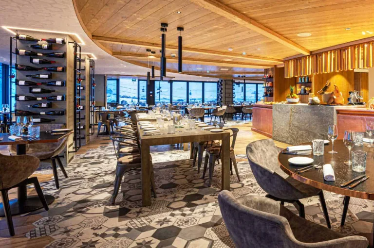 Hotel-VoulezVous-restaurant-Il-Savoia