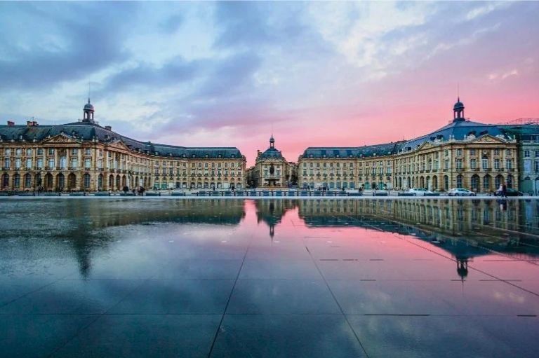 Miroir d'Eau på Place de la Bourse, Bordeaux