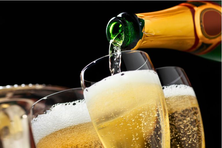 Nyd champagne i Champagne, Frankrig
