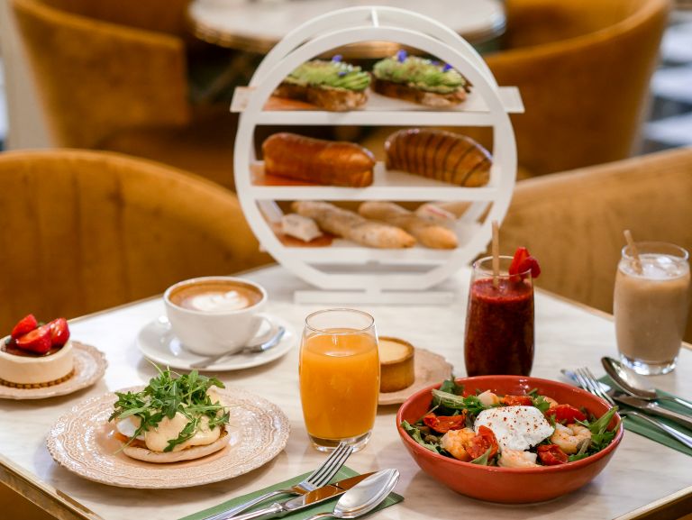 Brunch i Bourdoir De Leá på InterContinental Bordeaux - Le Grand Hotel, Frankrig