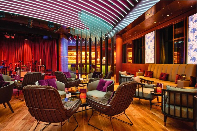 Club 2 ombord på Europa 2, Hapag-Lloyd Cruises