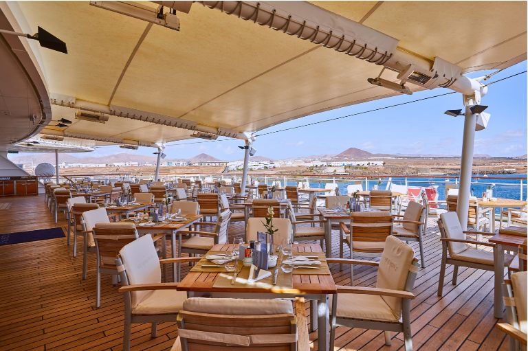 YachtClub ombord på Europa 2, Hapag-Lloyd Cruises