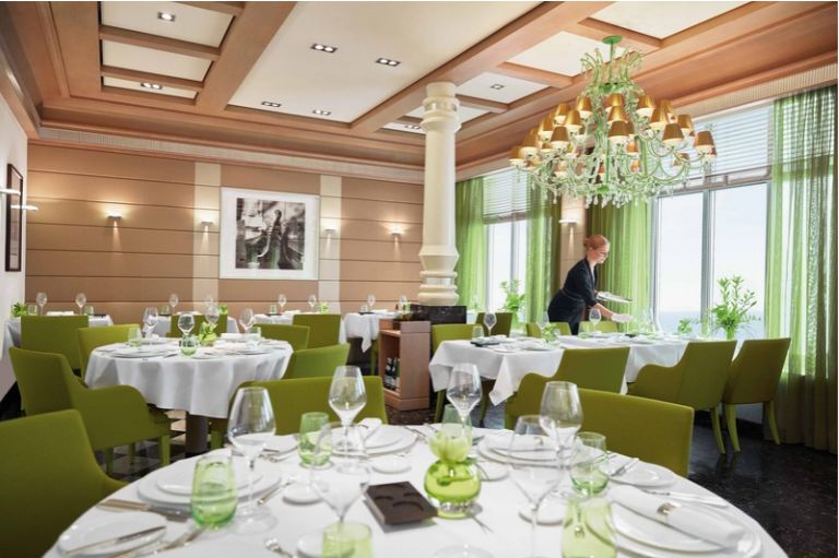 Restaurant Serenissima ombord på Europa 2, Hapag-Lloyd Cruises