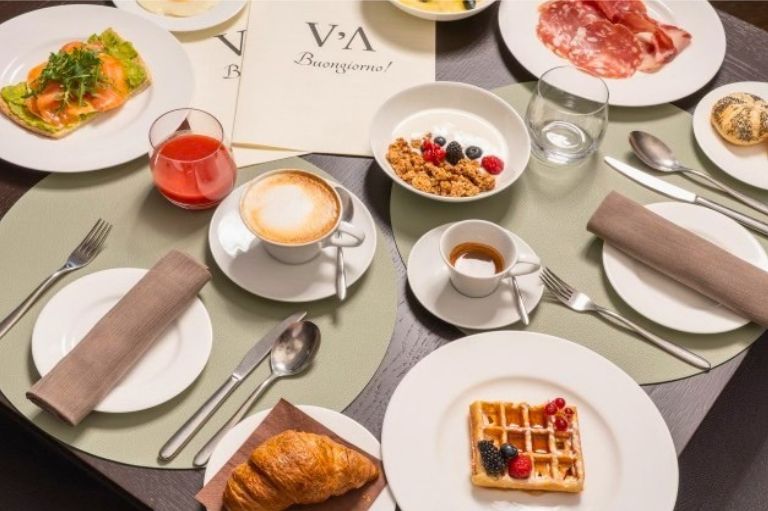 Morgenmad på Villa d’Amelia, Piemonte i Italien