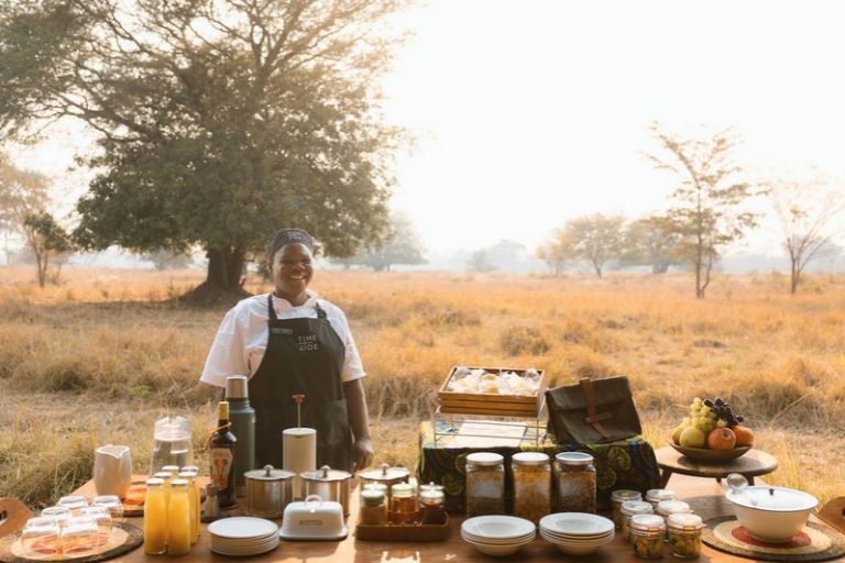 Morgenmad på Time + Tide Luwi i Zambia, Afrika